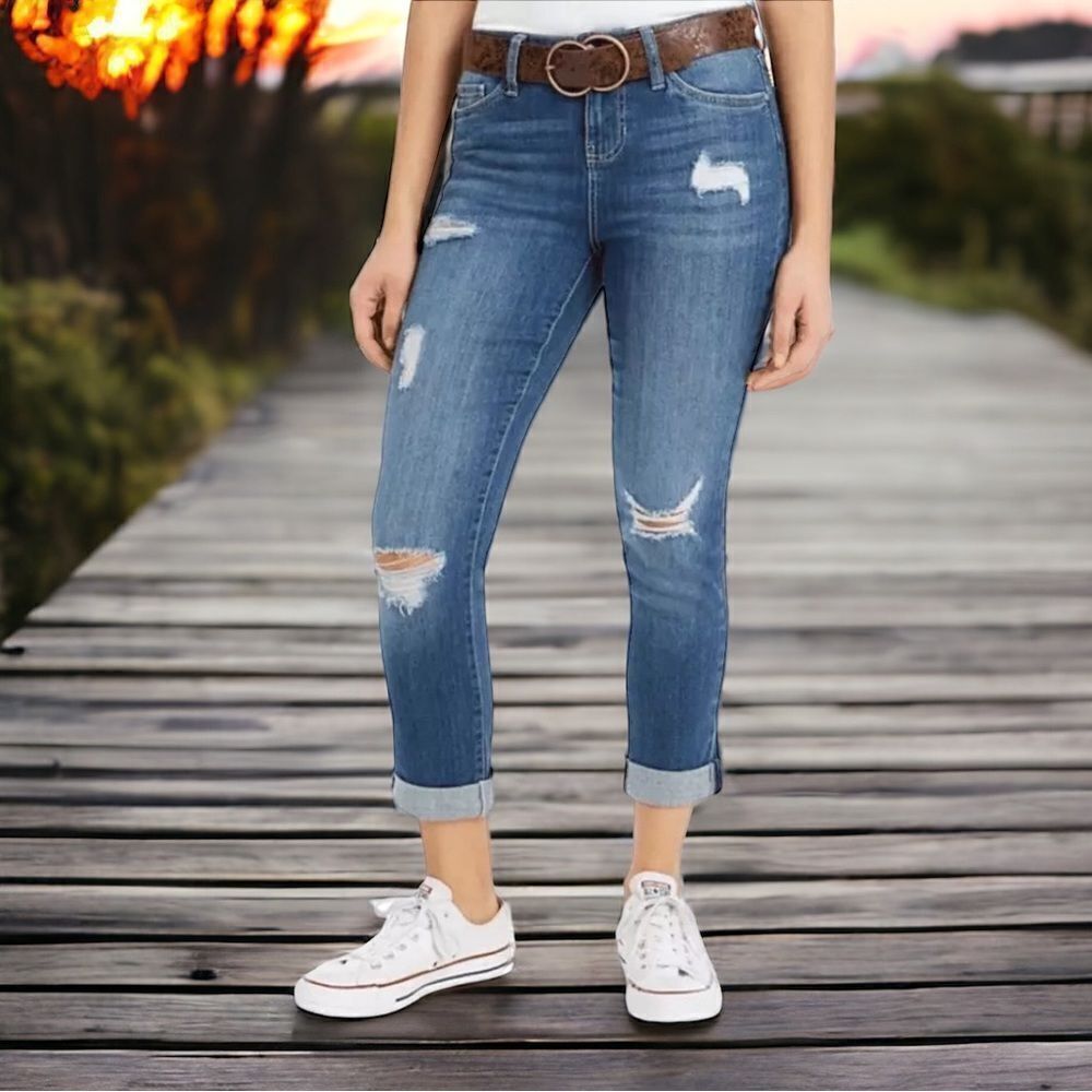 DOLLHOUSE Destroyed Distressed Ankle Skinny Jeans Size 9 (Juniors)
